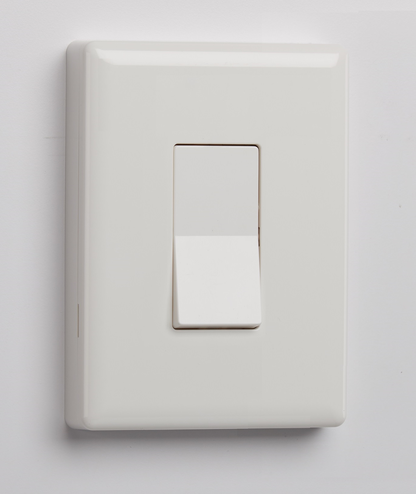 Z-Wave Plus Smart Switch – Single Rocker by Ecolink Intelligent Technology