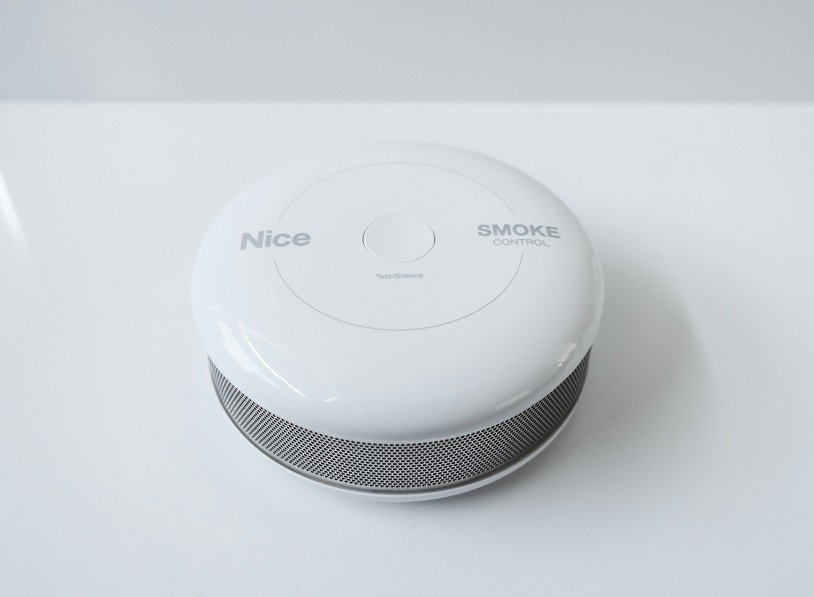 Smoke-Control by Nice